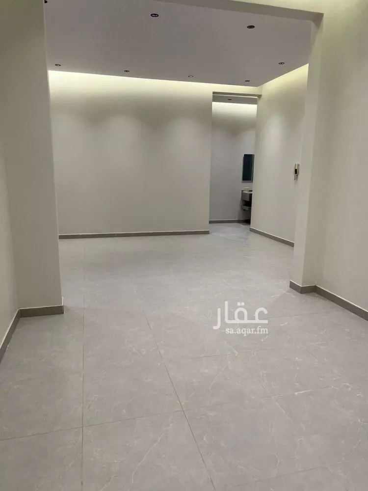 Floor for Sale in Riyadh Badr