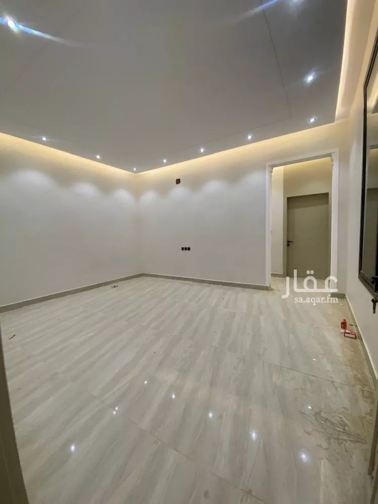 Floor for Rent in Riyadh Okaz صورة 3