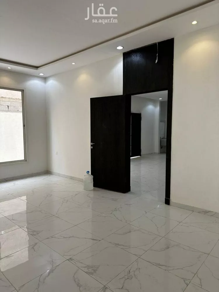 فيلا للإيجار في شارع أحمد بن السيد الرفاعي, حي عكاظ, مدينة الرياض, منطقة الرياض صورة 3