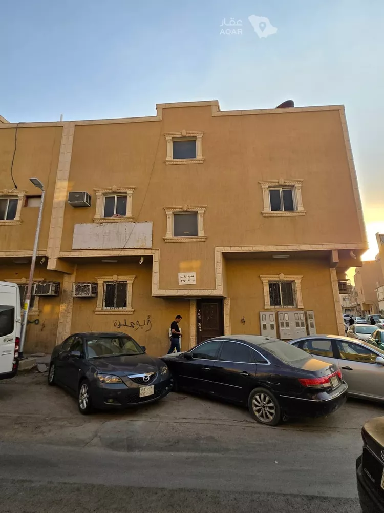 عمارة للبيع في شارع شريح الرعيني, حي ثليم, مدينة الرياض, منطقة الرياض 2