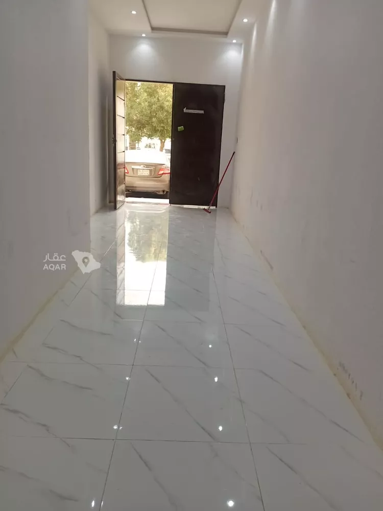 عمارة للإيجار في شارع الميناء, حي الدار البيضاء, مدينة الرياض, منطقة الرياض صورة 2