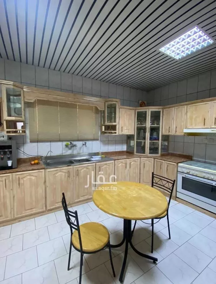 فيلا للبيع في شارع كركوك, حي العزيزية, مدينة الرياض, منطقة الرياض صورة 4
