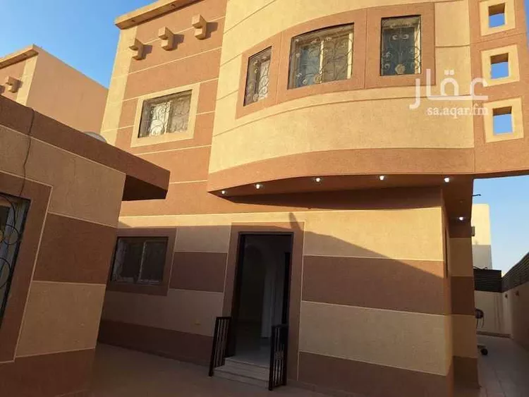 فيلا للبيع في شارع احمد الطيبي, حي بدر, مدينة الرياض, منطقة الرياض