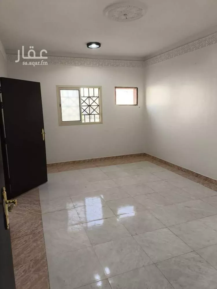 شقة للإيجار في شارع أبي عبدالله الزواوي, حي العزيزية, مدينة الرياض, منطقة الرياض 7