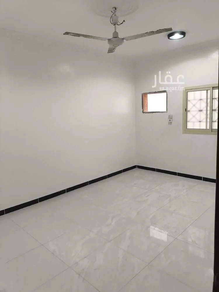 شقة للإيجار في شارع أبي عبدالله الزواوي, حي العزيزية, مدينة الرياض, منطقة الرياض 11