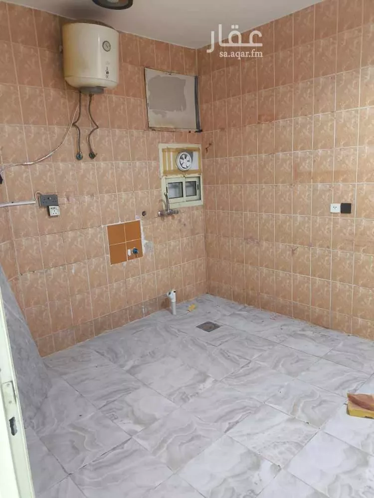 شقة للإيجار في شارع أبي عبدالله الزواوي, حي العزيزية, مدينة الرياض, منطقة الرياض 18