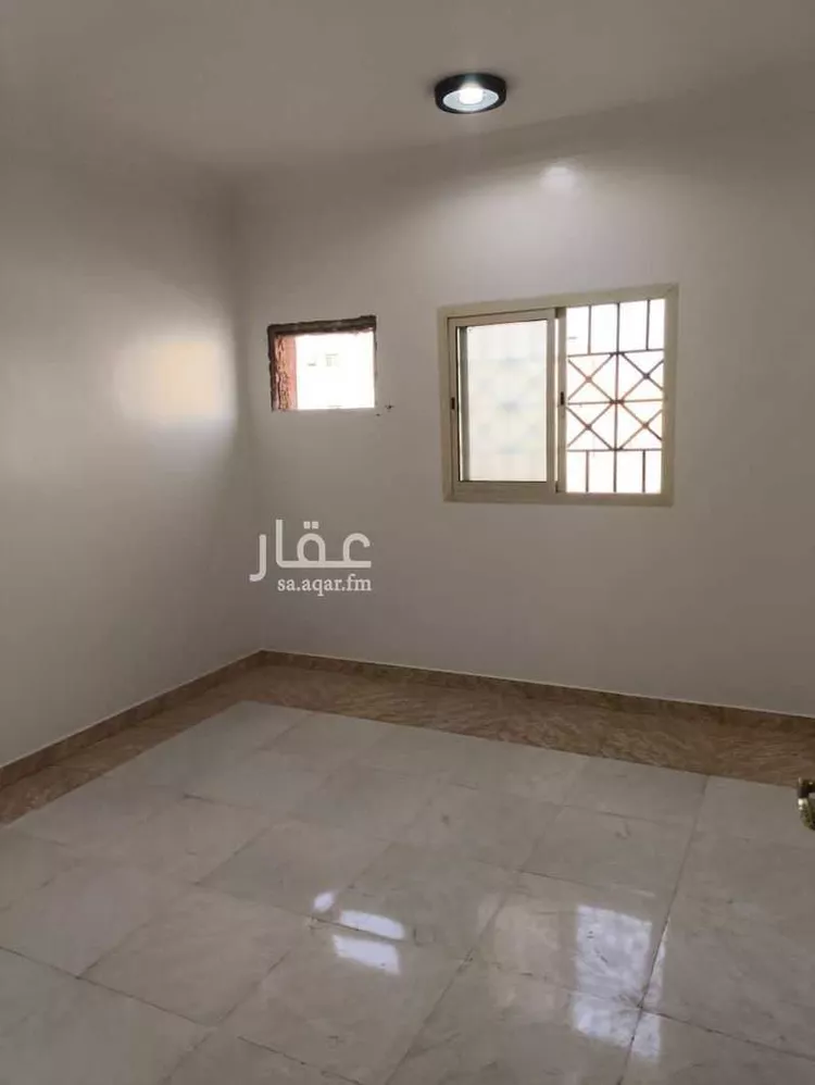 شقة للإيجار في شارع أبي عبدالله الزواوي, حي العزيزية, مدينة الرياض, منطقة الرياض صورة 4