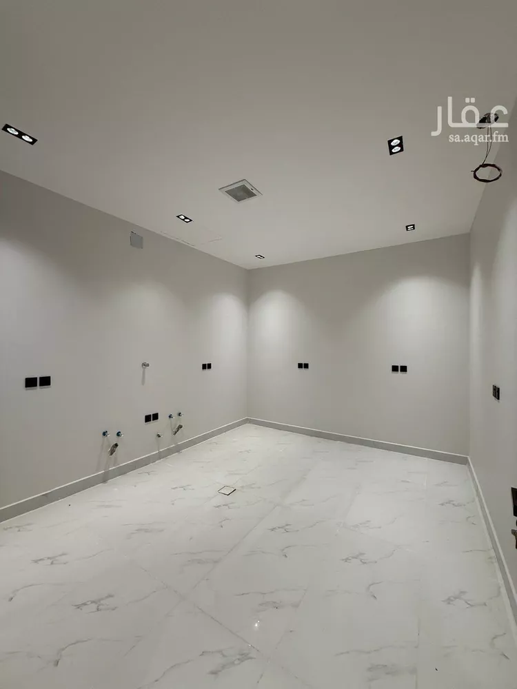 دور للبيع في شارع الجنادرية, حي الجنادرية, مدينة الرياض, منطقة الرياض صورة 2