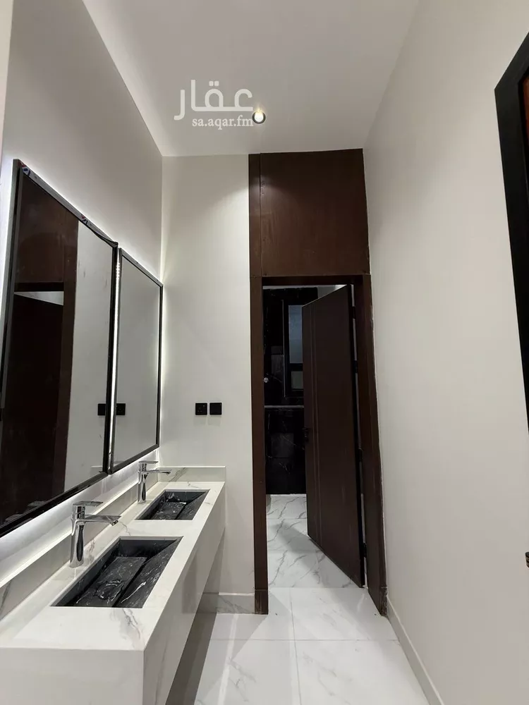 دور للبيع في شارع الجنادرية, حي الجنادرية, مدينة الرياض, منطقة الرياض صورة 5