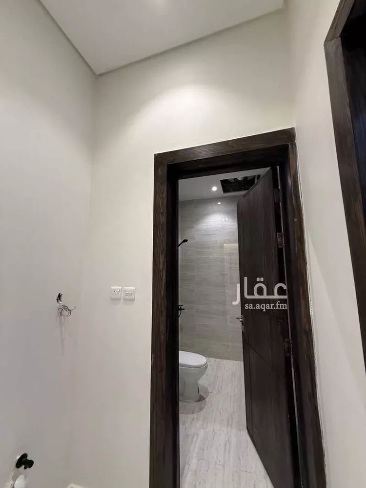 Floor for Sale in Riyadh Ash Sharq 14