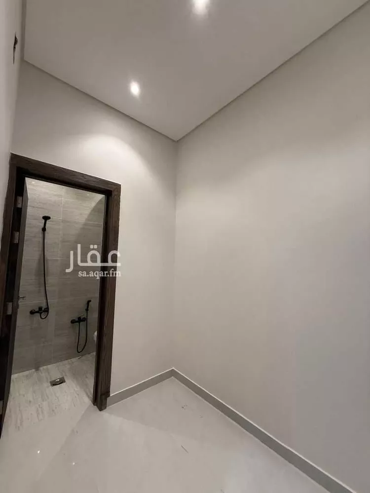 Floor for Sale in Riyadh Ash Sharq 15