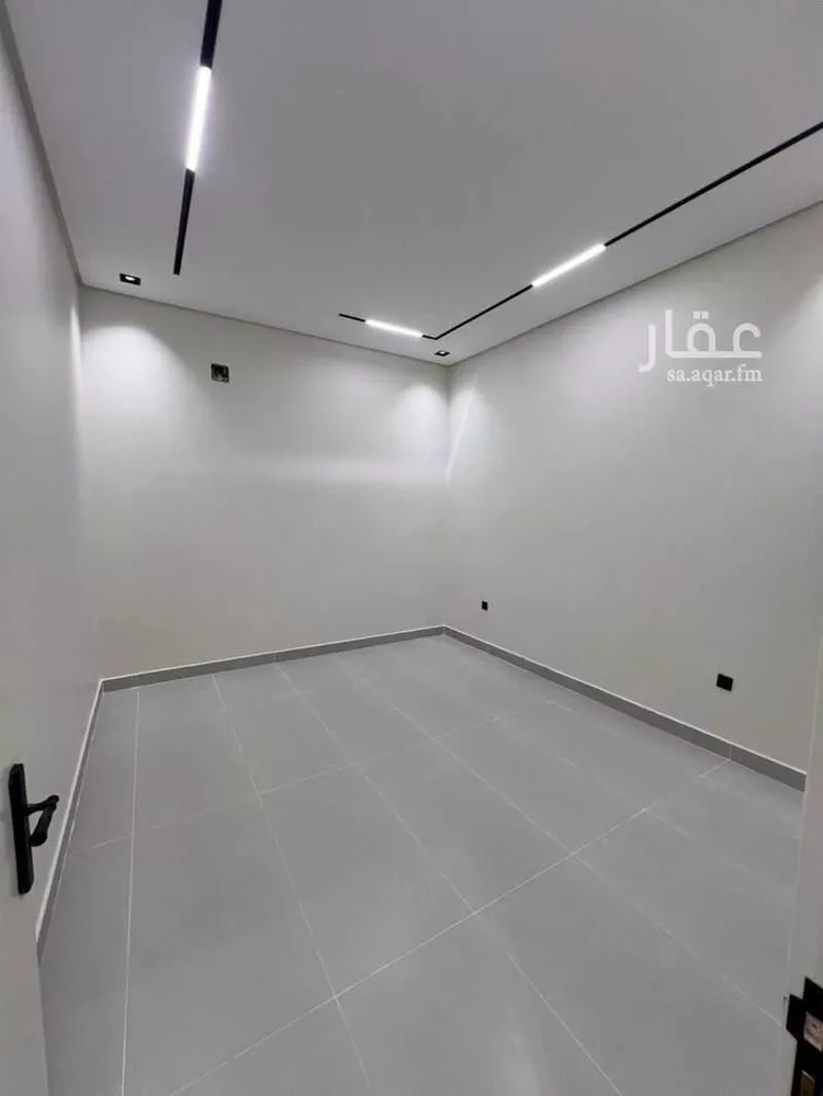 فيلا للبيع في شارع غصون, حي الجنادرية, مدينة الرياض, منطقة الرياض 10