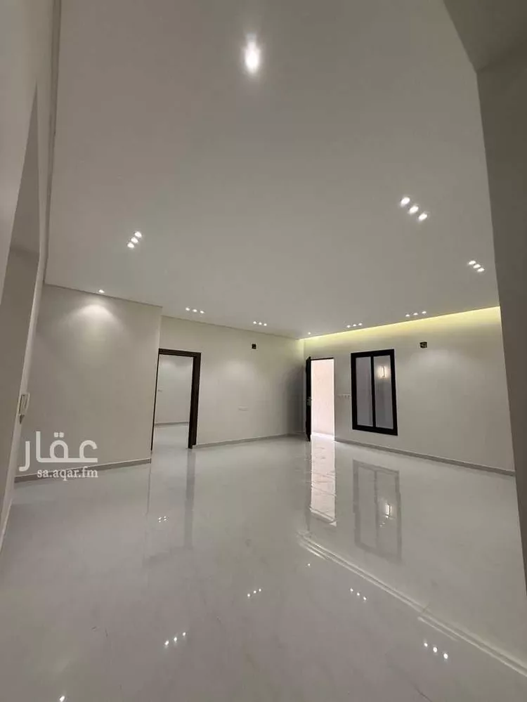 Floor for Sale in Riyadh Ash Sharq 7