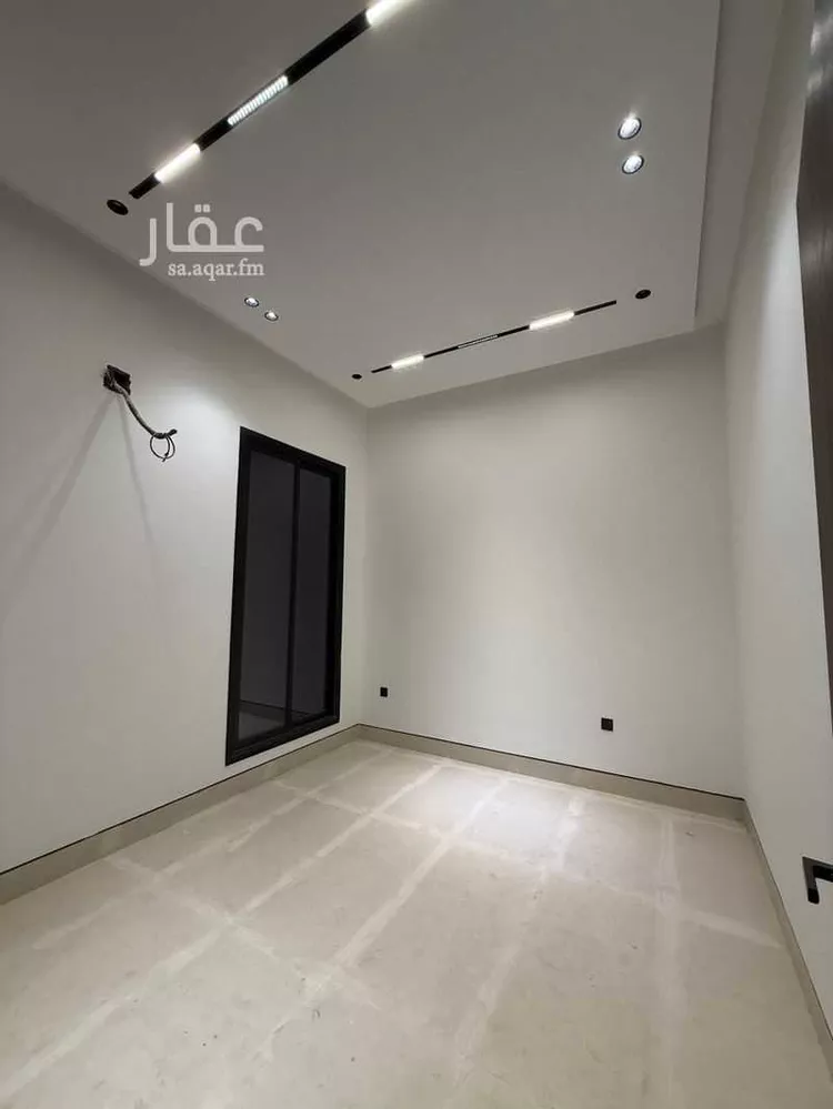 دور للبيع في شارع المنذر بن صخر, حي الملك فيصل, مدينة الرياض, منطقة الرياض 7