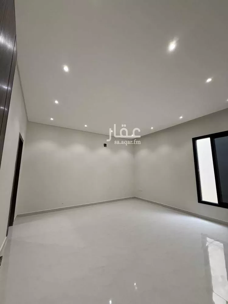 Floor for Sale in Riyadh Ash Sharq 11
