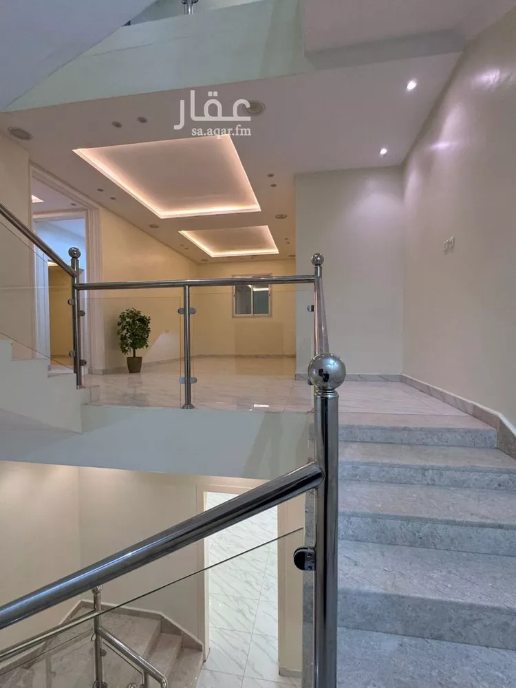 فيلا للإيجار في شارع أحمد بن أصبغ, حي الرمال, مدينة الرياض, منطقة الرياض صورة 2