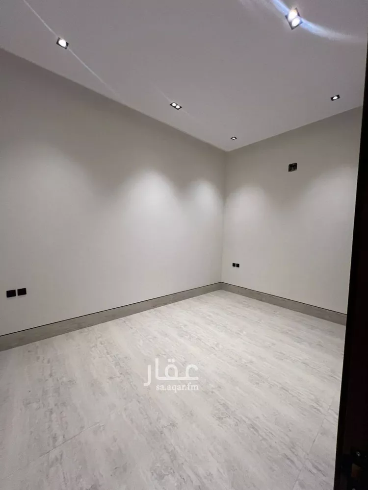 دور للبيع في شارع محمد الفاكهي, حي البيان, مدينة الرياض, منطقة الرياض صورة 2