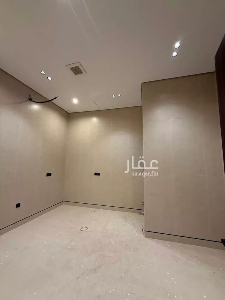 دور للبيع في شارع المنذر بن صخر, حي الملك فيصل, مدينة الرياض, منطقة الرياض 7