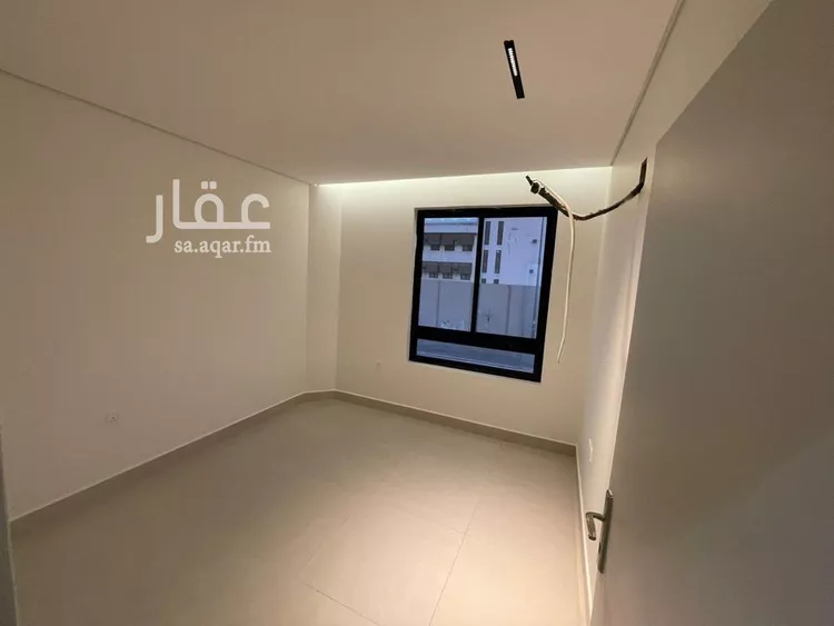 شقة للإيجار في شارع أحمد بن عمير, حي السعادة, مدينة الرياض, منطقة الرياض صورة 3