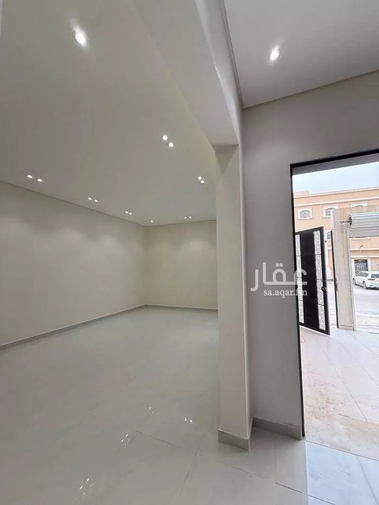 دور للبيع في شارع إبراهيم التيمي, حي البيان, مدينة الرياض, منطقة الرياض صورة 4