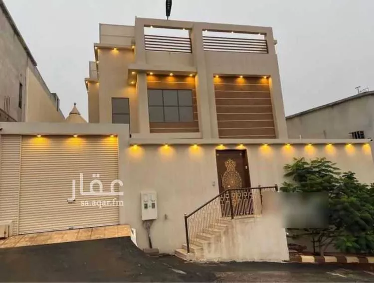 فيلا للبيع في شارع سوق بني زيد, حي سلطانة, مدينة أبها, منطقة عسير