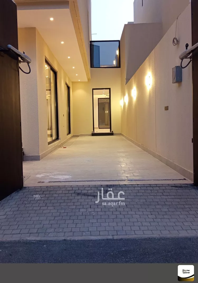 فيلا للبيع في شارع أبي الحسين علي الجرجاني, حي الرمال, مدينة الرياض, منطقة الرياض صورة 3