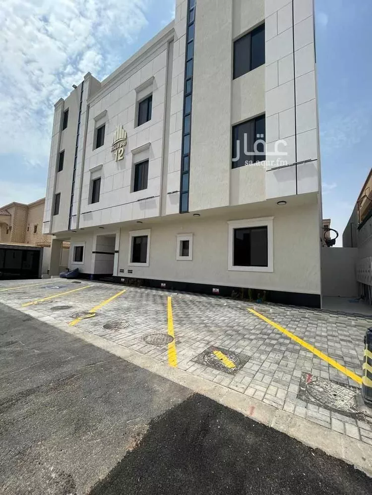 عمارة للبيع في شارع المتنبي, حي المعيزيلة, مدينة الرياض, منطقة الرياض 12