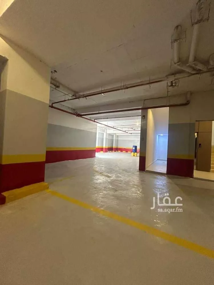 عمارة للبيع في شارع المتنبي, حي المعيزيلة, مدينة الرياض, منطقة الرياض 6