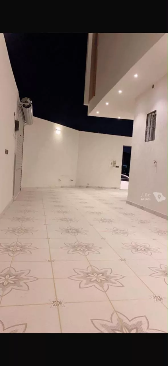 Floor for Rent in Riyadh Ar Rimal 4