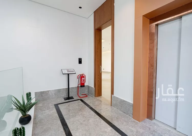 شقة للبيع في شارع عبدالله بن أبي الهذيل, حي العارض, مدينة الرياض, منطقة الرياض صورة 3