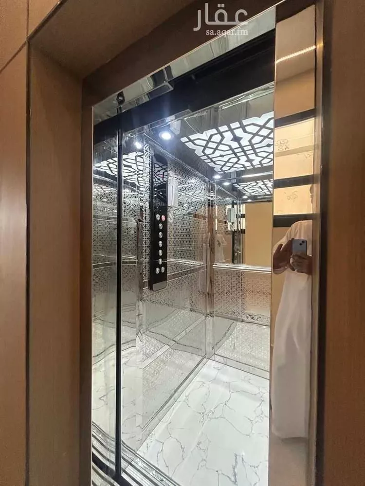 عمارة للبيع في شارع المتنبي, حي المعيزيلة, مدينة الرياض, منطقة الرياض صورة 5