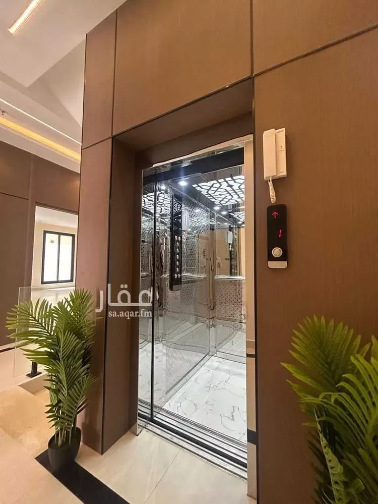 عمارة للبيع في شارع المتنبي, حي المعيزيلة, مدينة الرياض, منطقة الرياض صورة 2