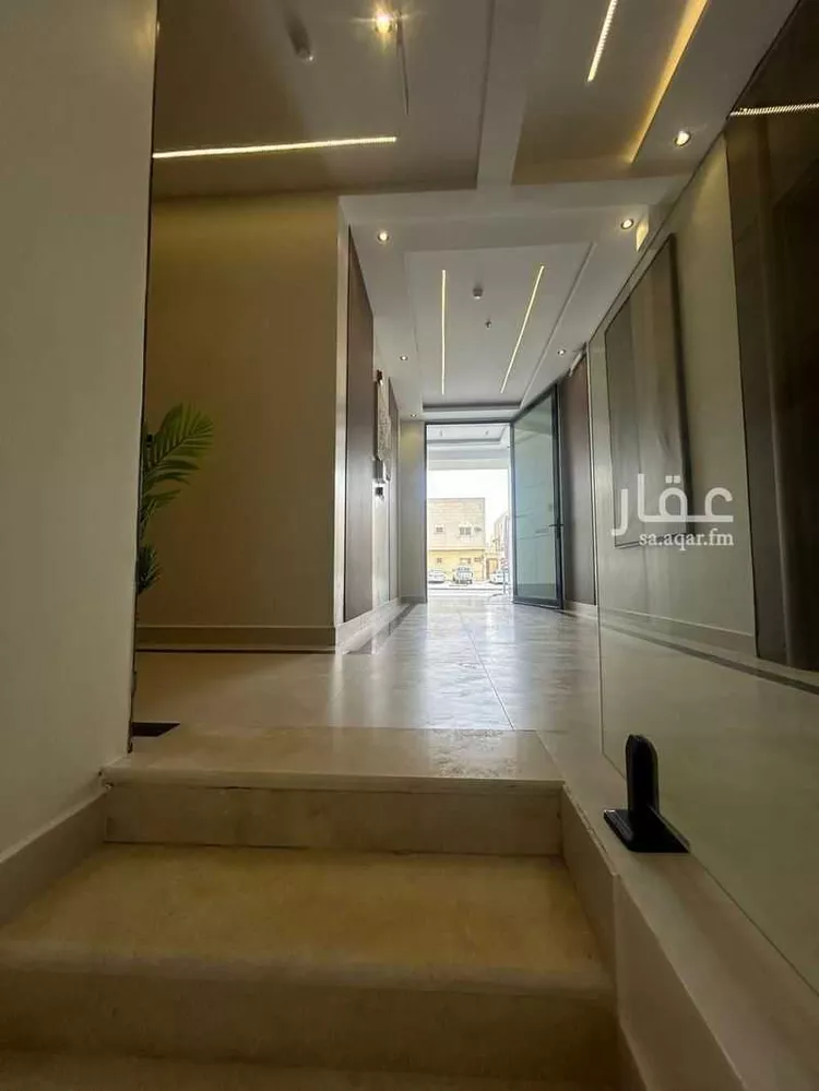 عمارة للبيع في شارع المتنبي, حي المعيزيلة, مدينة الرياض, منطقة الرياض 8