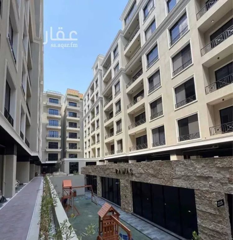 شقة للبيع في شارع الامير عبدالعزيز ابن فهد ابن عبدالعزيز, حي الحزام الذهبي, مدينة الخبر, المنطقة الشرقية 8