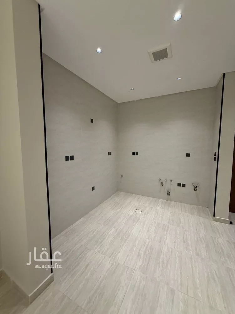 شقة للبيع في شارع ظيبان بن عماره, حي النزهة, مدينة جدة, منطقة مكة المكرمة 13