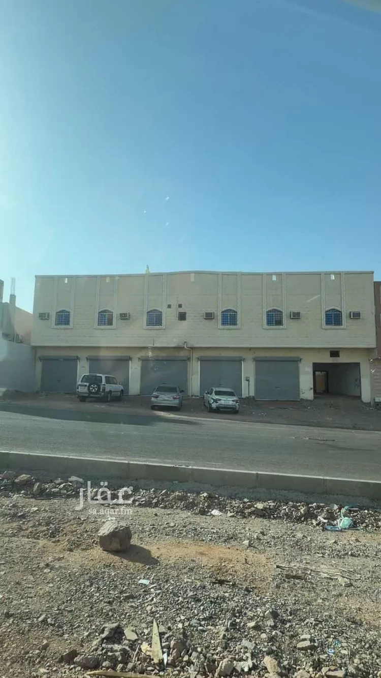 Shop for Rent in Medina Al Matar صورة 2