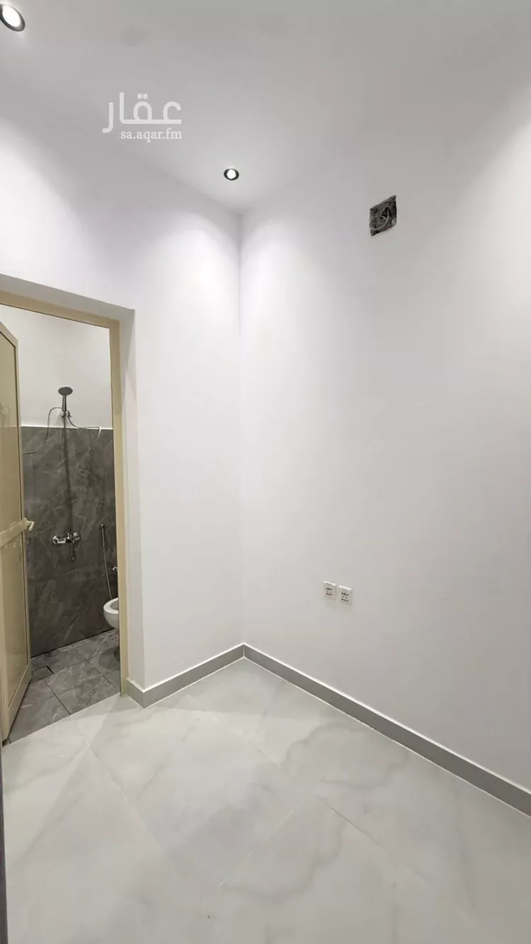 دور للإيجار في شارع الضحي, حي الملك فهد, مدينة الرياض, منطقة الرياض 11
