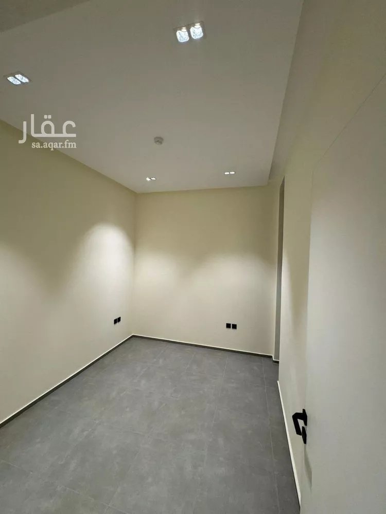 Apartment for Sale in Riyadh Al Malqa 12