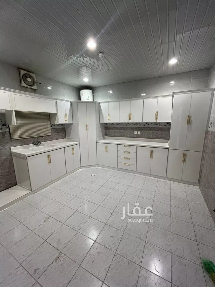شقة للبيع في شارع سعيد الحاجب, حي الرمال, مدينة الرياض, منطقة الرياض صورة 2