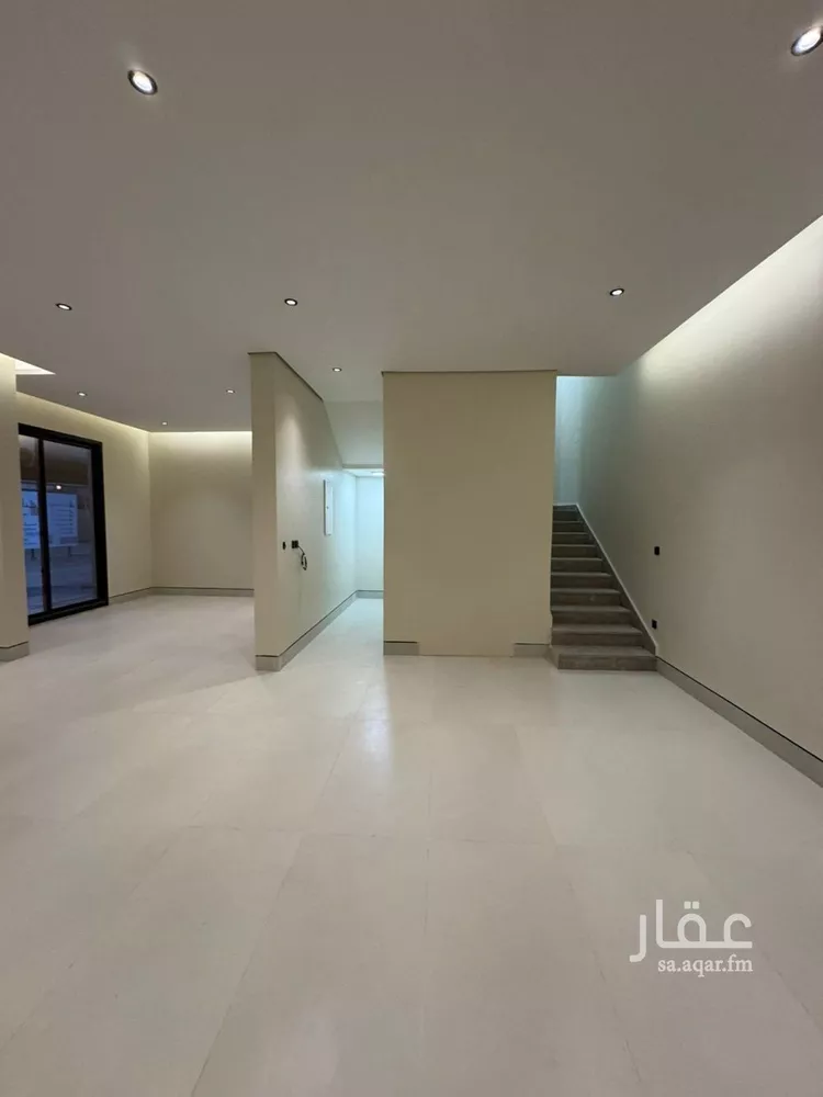 فيلا للبيع في شارع محمد بن فقيه, حي العارض, مدينة الرياض, منطقة الرياض صورة 4