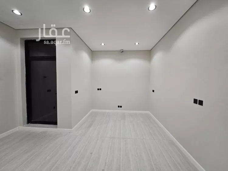 فيلا للبيع في شارع عباد الغفاري, حي النهضة, مدينة الرياض, منطقة الرياض صورة 4