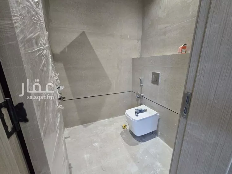 دور للبيع في شارع فهد العقيلي, حي الخليج, مدينة الرياض, منطقة الرياض صورة 3