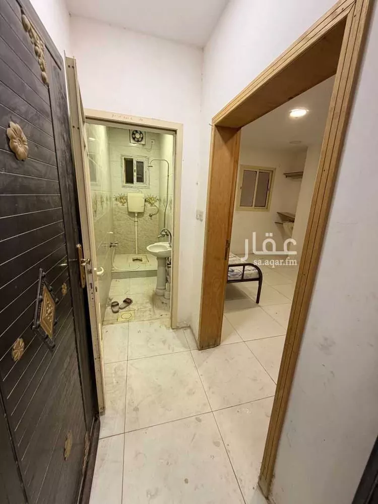 عمارة للإيجار في شارع عبدالرحمن ابن عمرو, حي المقابل, مدينة الاحساء, المنطقة الشرقية صورة 2