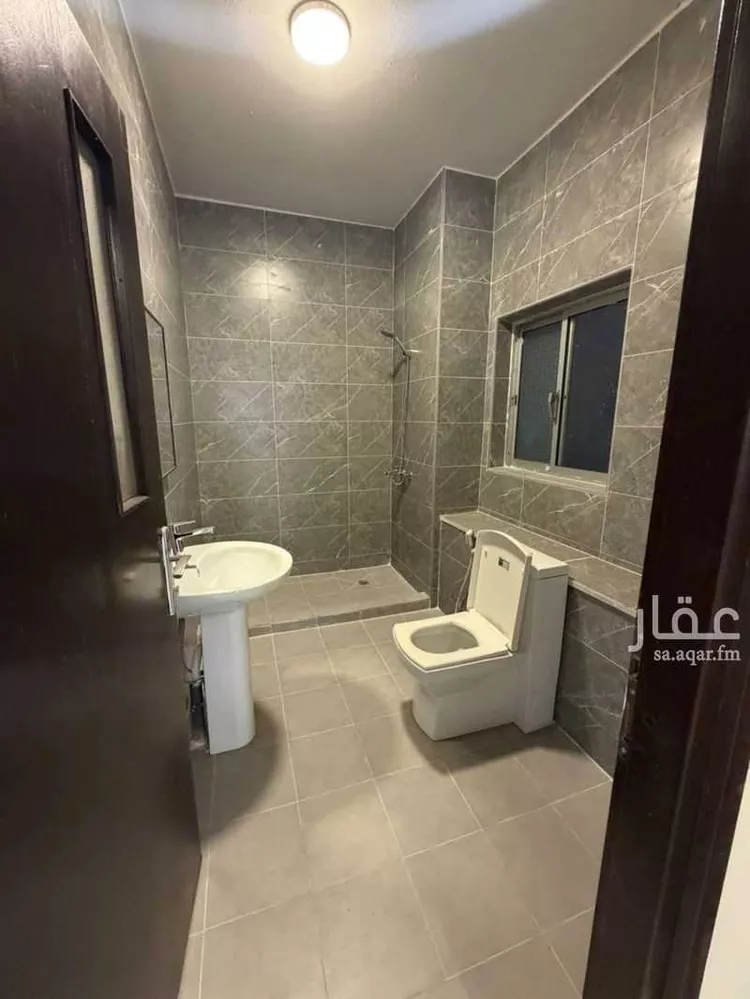شقة للبيع في شارع مجمع الورود, حي الإسكان, مدينة الدمام, المنطقة الشرقية صورة 5