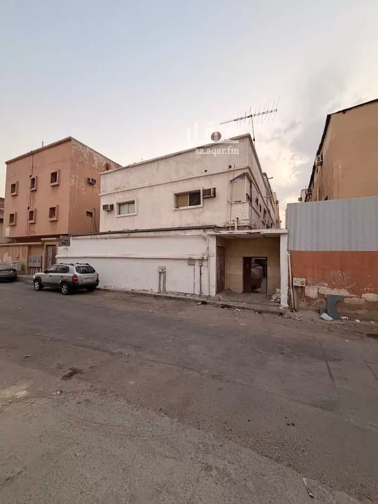 Building for Sale in Dammam Al Badiyah