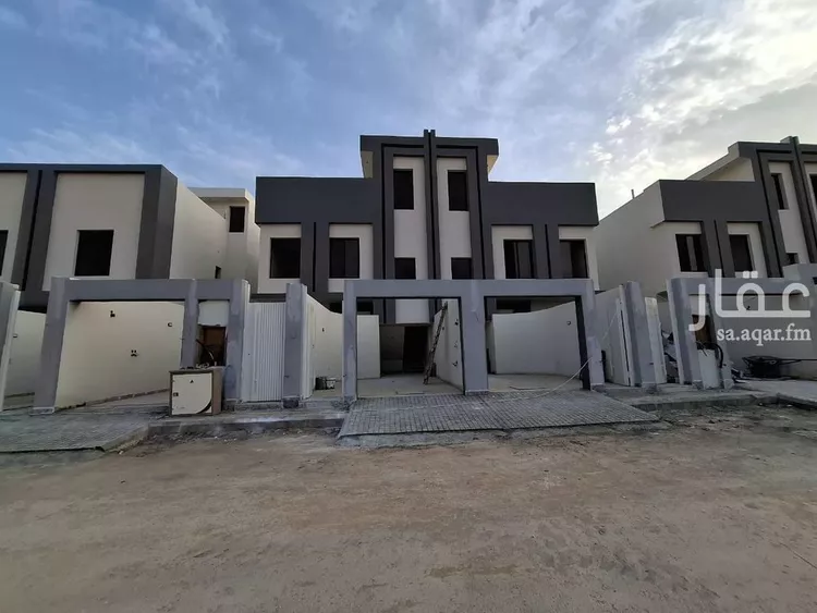 دور للبيع في شارع الجديعان, حي عكاظ, مدينة الرياض, منطقة الرياض