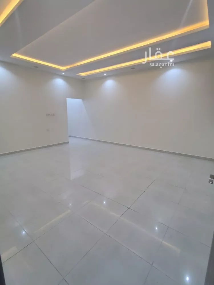 فيلا للبيع في شارع خشخاس الازدي, حي نوارة, مدينة المزاحمية, منطقة الرياض صورة 4