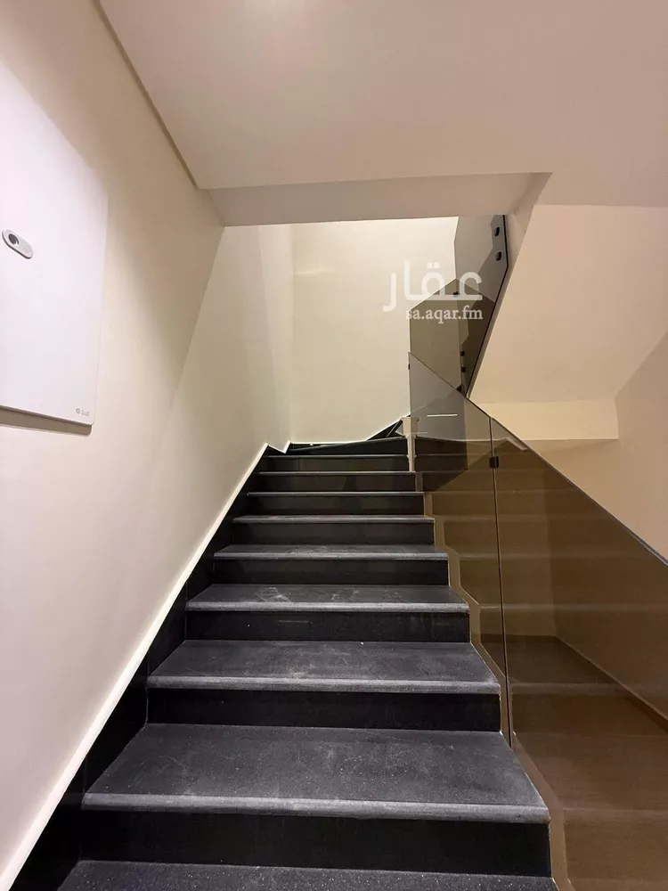 فيلا للبيع في شارع التعدين, حي السويدي الغربي, مدينة الرياض, منطقة الرياض صورة 3