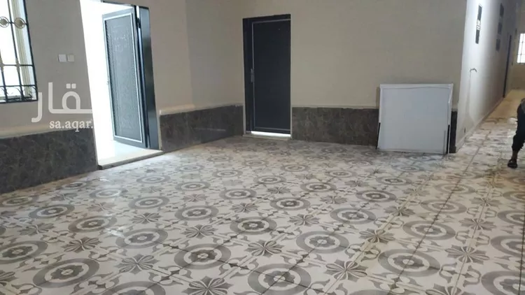 فيلا للبيع في شارع خشخاس الازدي, حي نوارة, مدينة المزاحمية, منطقة الرياض صورة 2