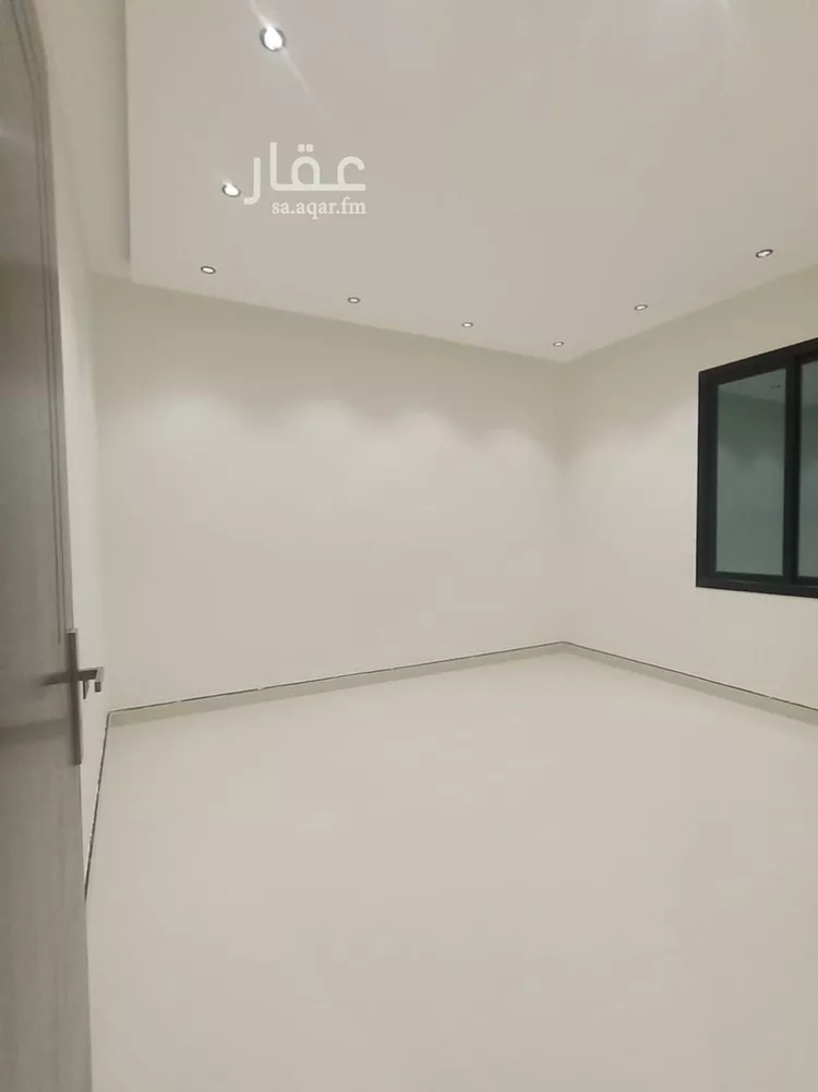 فيلا للبيع في شارع خشخاس الازدي, حي نوارة, مدينة المزاحمية, منطقة الرياض صورة 2